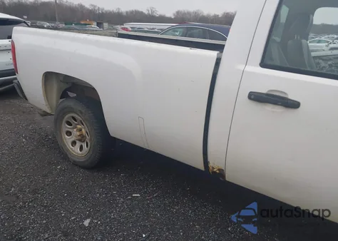 2007 Chevrolet Silverado 1500 Work Truck from USA, damaged, VIN 1GCEC14X27Z623409
